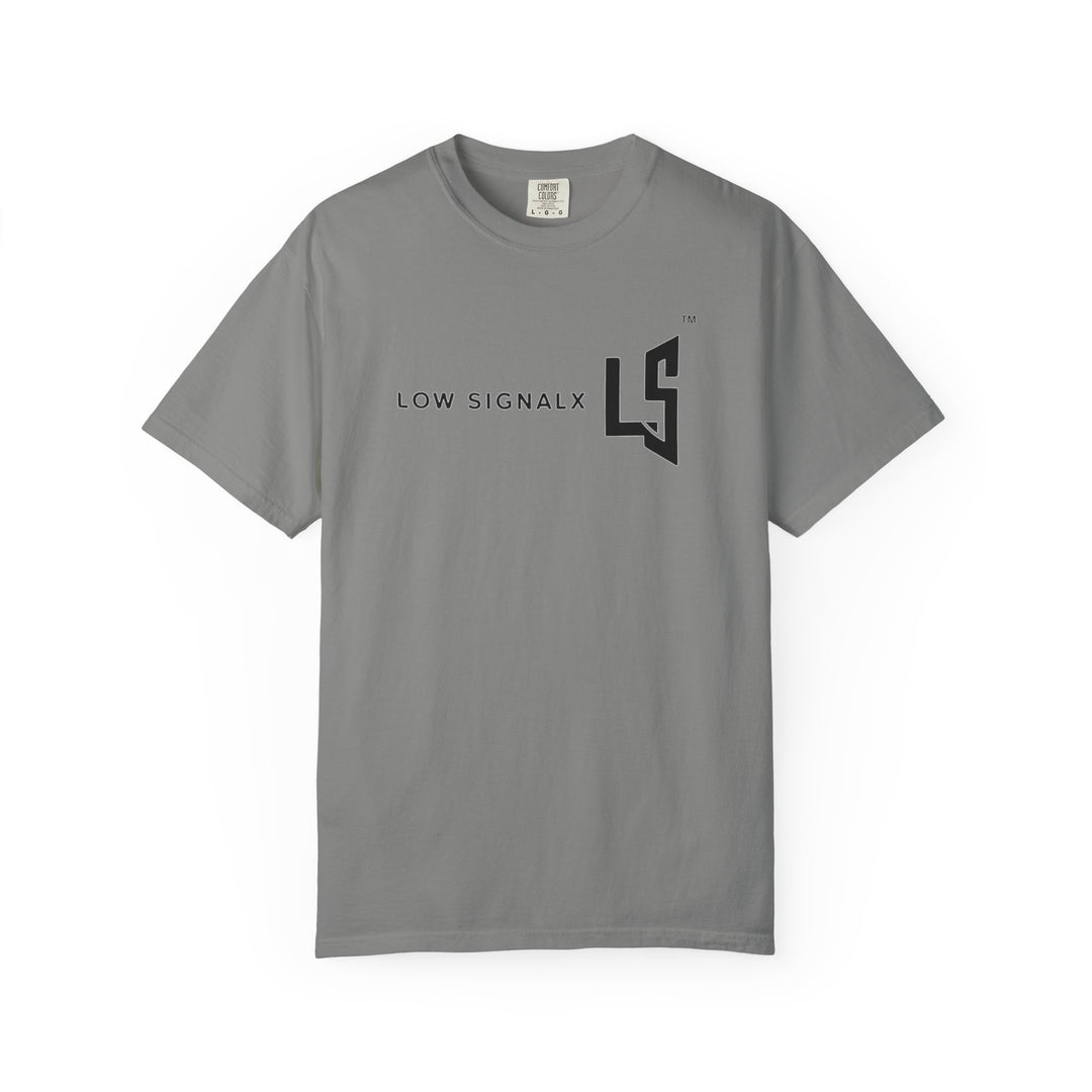 Low SignalX Graphic Tee – Minimalist Techwear Style T-Shirt