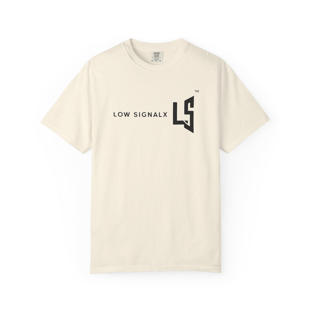 Low SignalX Graphic Tee – Minimalist Techwear Style T-Shirt