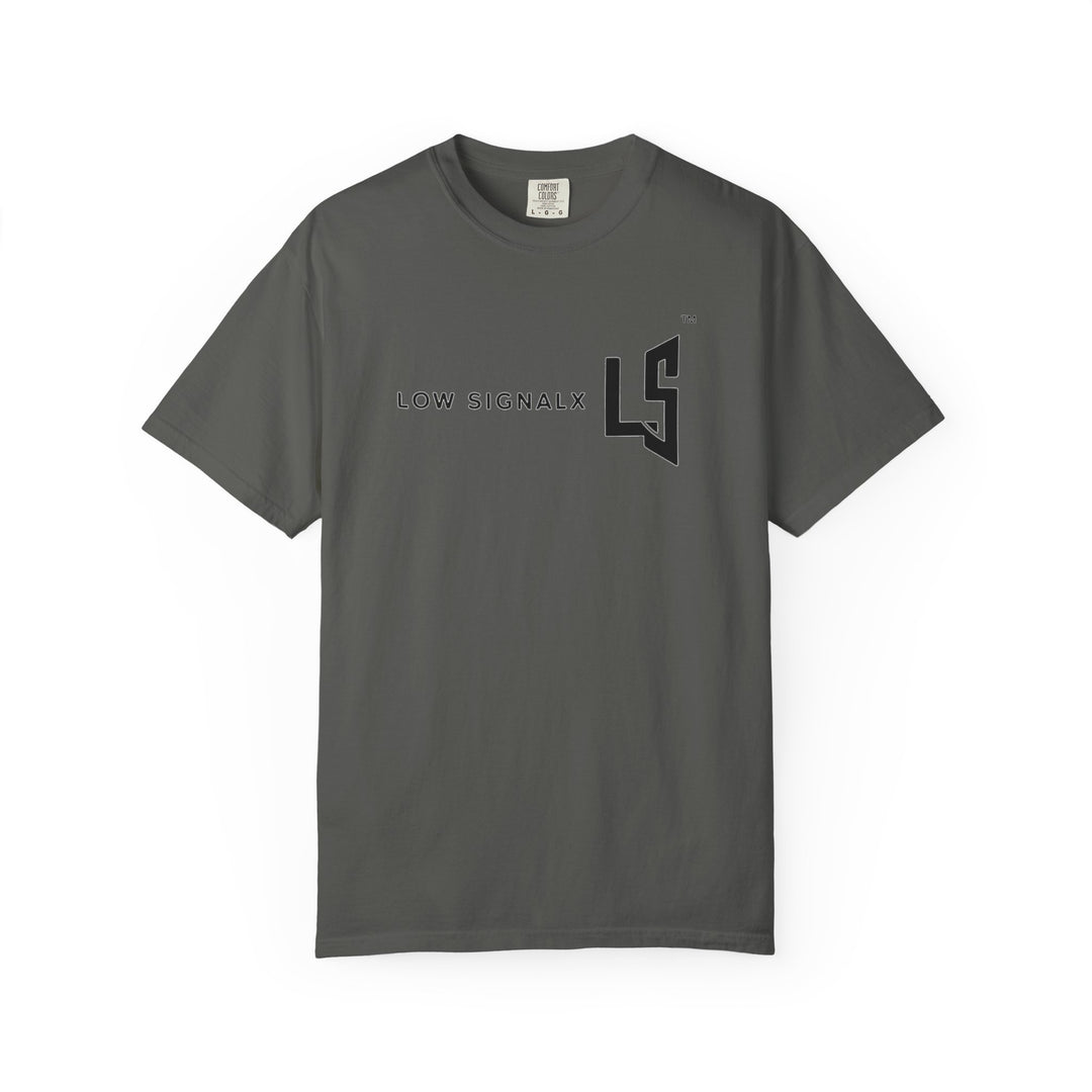 Low SignalX Graphic Tee – Minimalist Techwear Style T-Shirt
