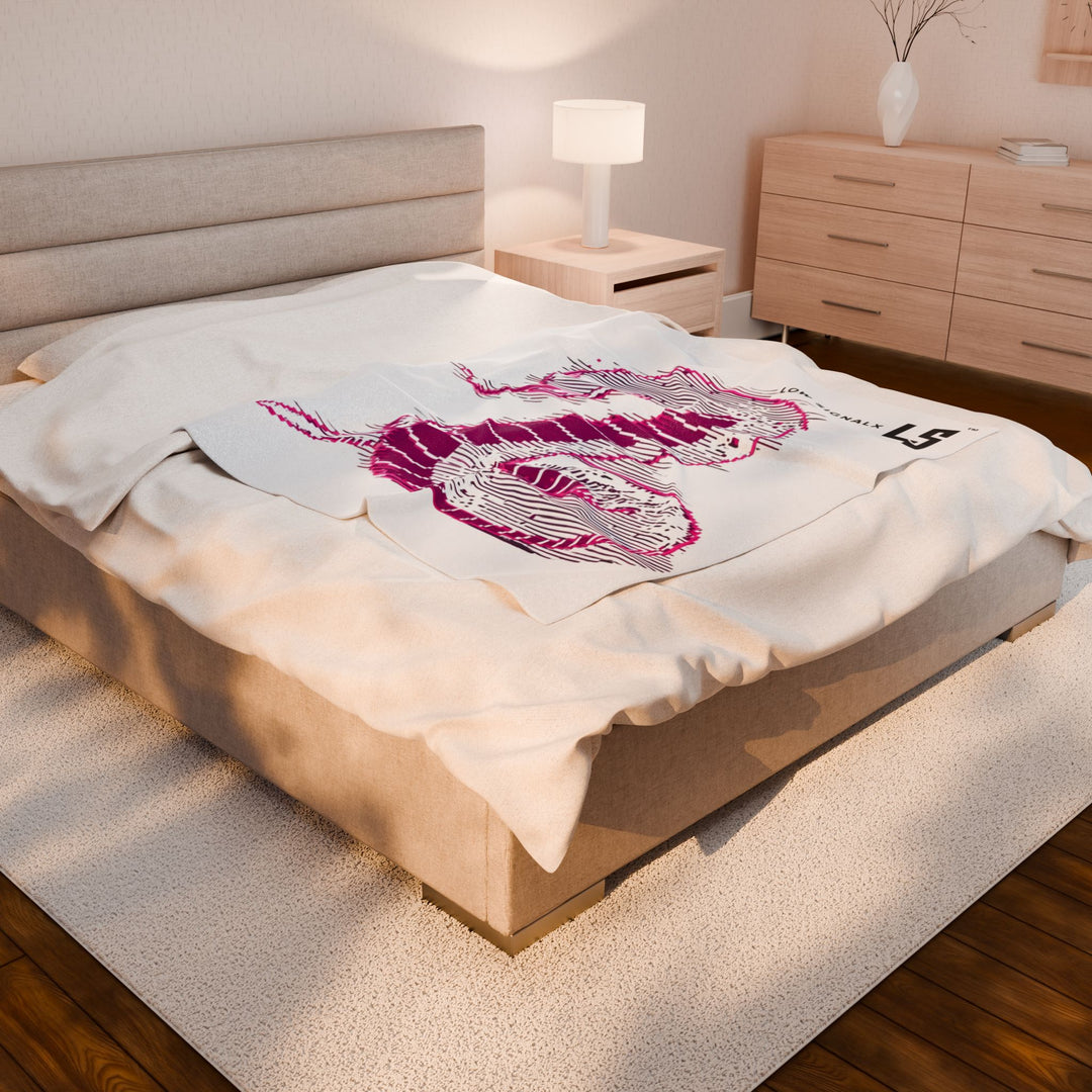 Stylish Velveteen Plush Blanket with Pink Snake Design, Cozy Throw, Gift for Home Decor, Unique Bedding, Comfortable Lounge Accessory
